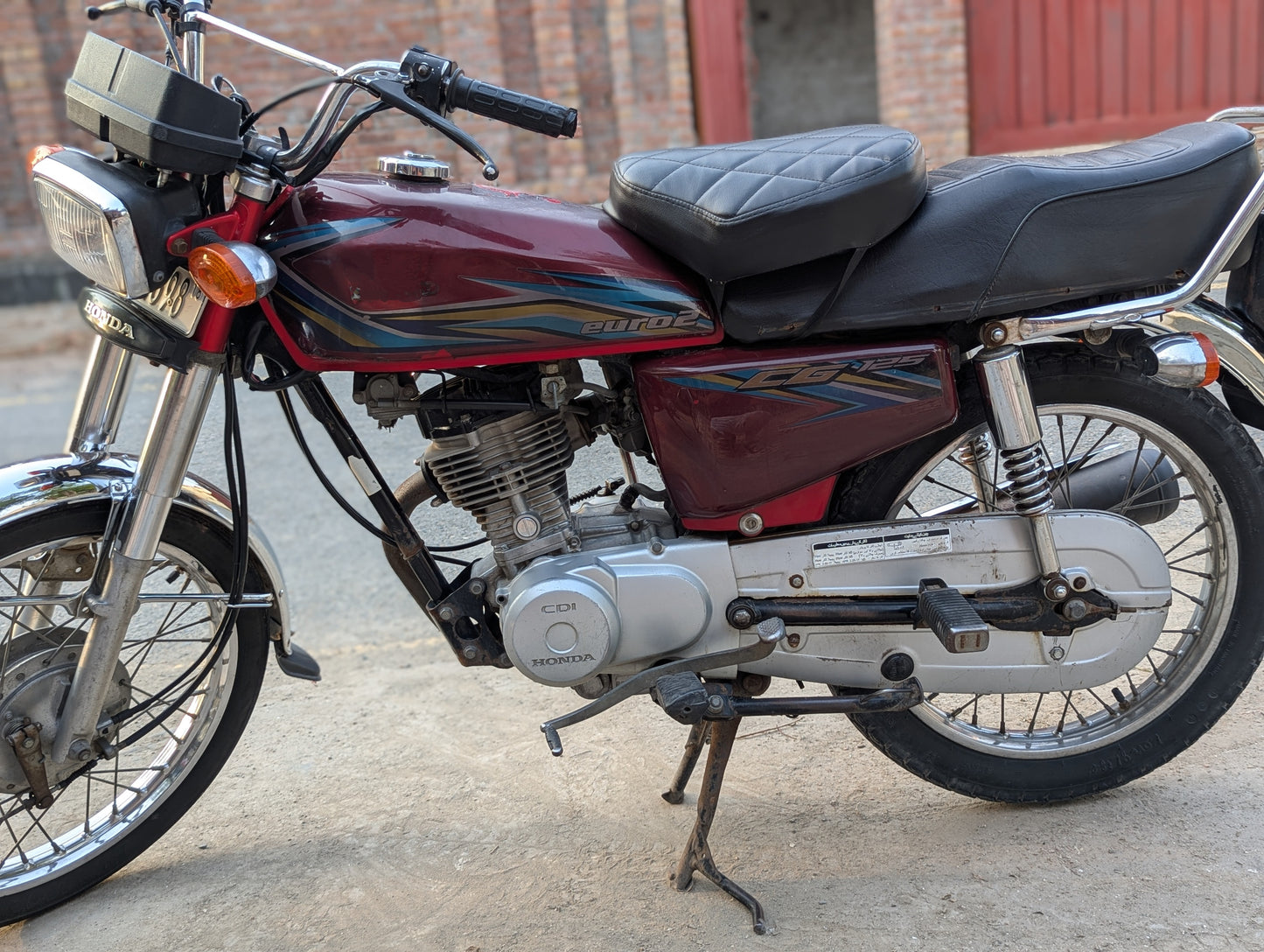 Motorcycle Seat Cushion – Universal Fit (Compatible with CD 70, CG 125/150, China 70,EVEs & More)