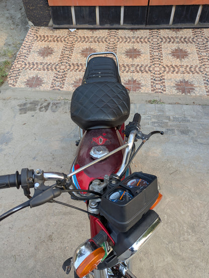 Motorcycle Seat Cushion – Universal Fit (Compatible with CD 70, CG 125/150, China 70,EVEs & More)